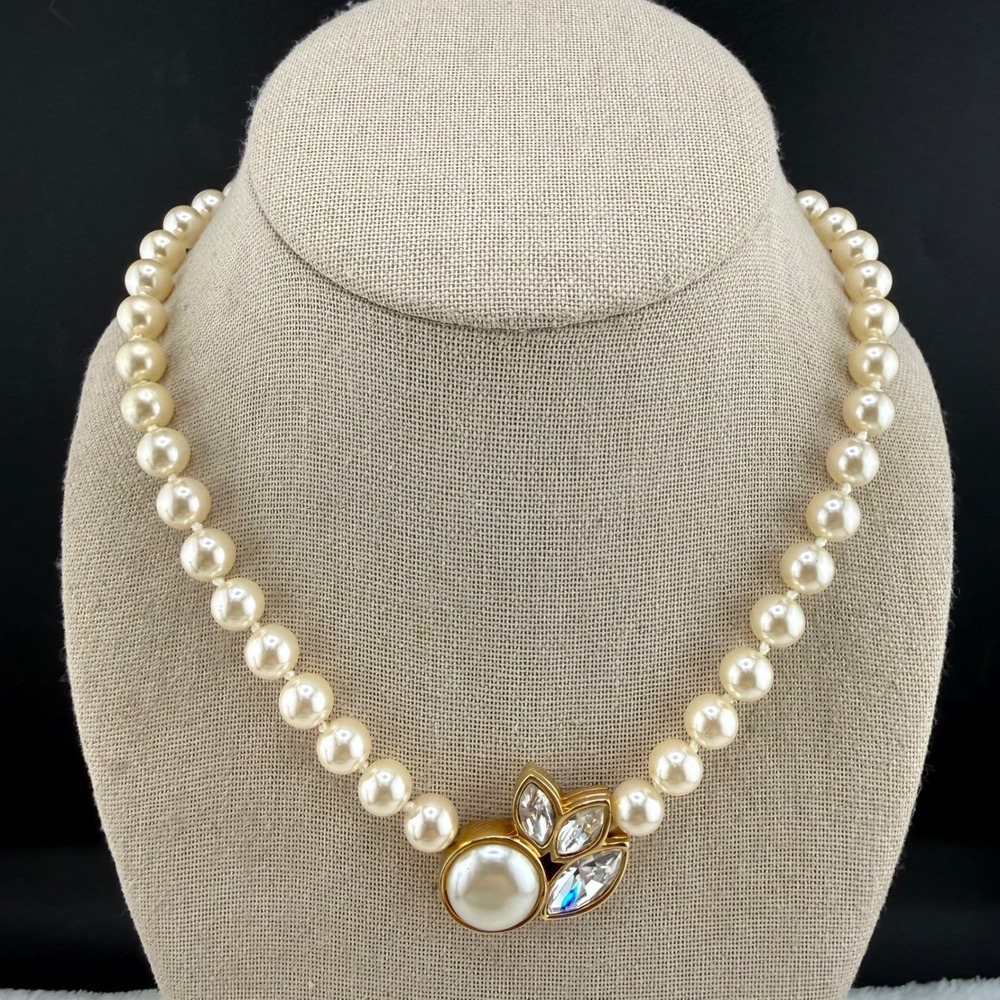Vintage Swarovski Necklace Cream Faux Pearl Crystal Gold Tone Floral 16"